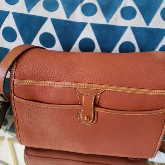 GUC VINTAGE DOONEY BOURKE CROSSBODY - Picture 3 of 12